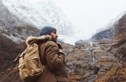 How To Stay Warm on a Winter Hike