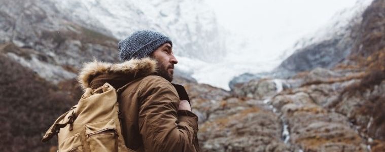 How To Stay Warm on a Winter Hike