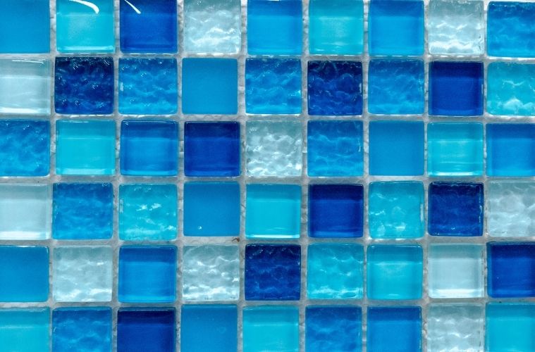 Different Pool Tiling Materials To Choose From